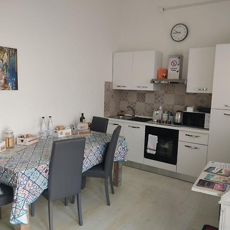 B&B Ale E Gio Piombino Exterior photo