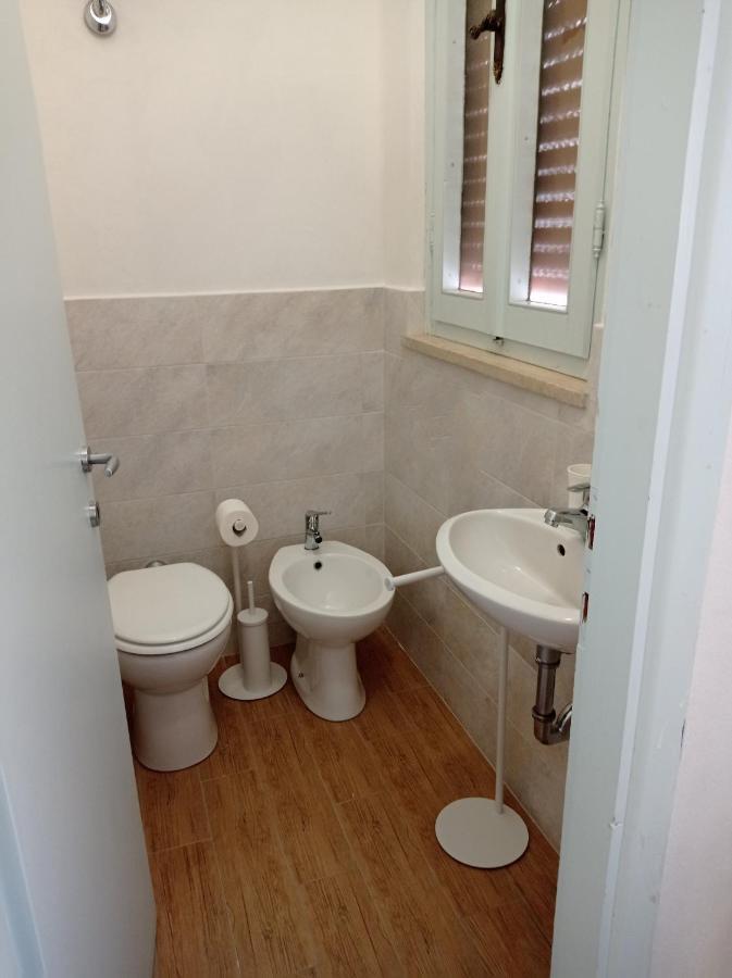 B&B Ale E Gio Piombino Exterior photo