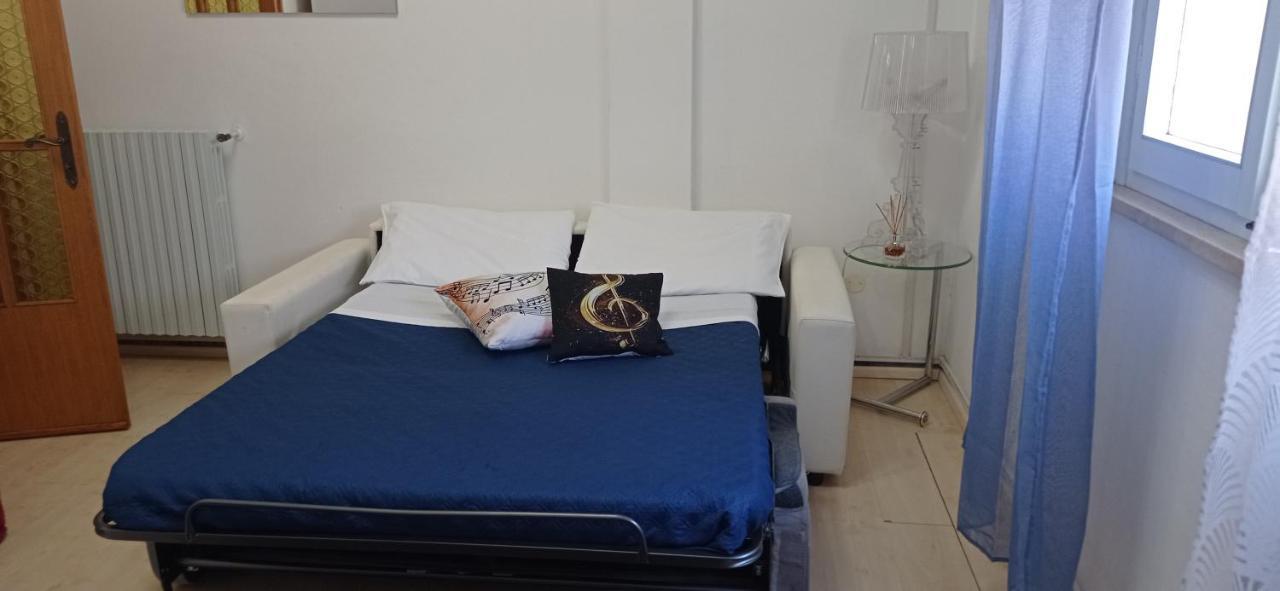 B&B Ale E Gio Piombino Exterior photo